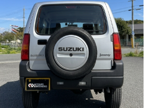 車両背面塗装後